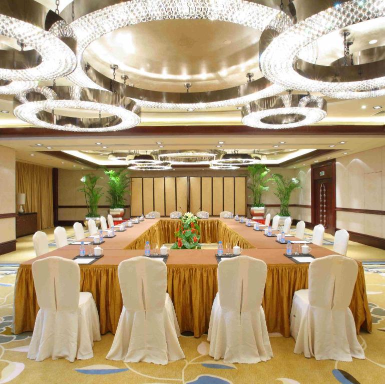 New Century Grand Hotel Peking Exterior foto