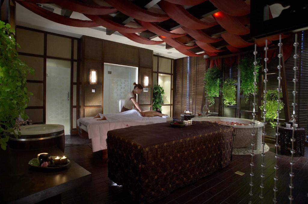 New Century Grand Hotel Peking Exterior foto